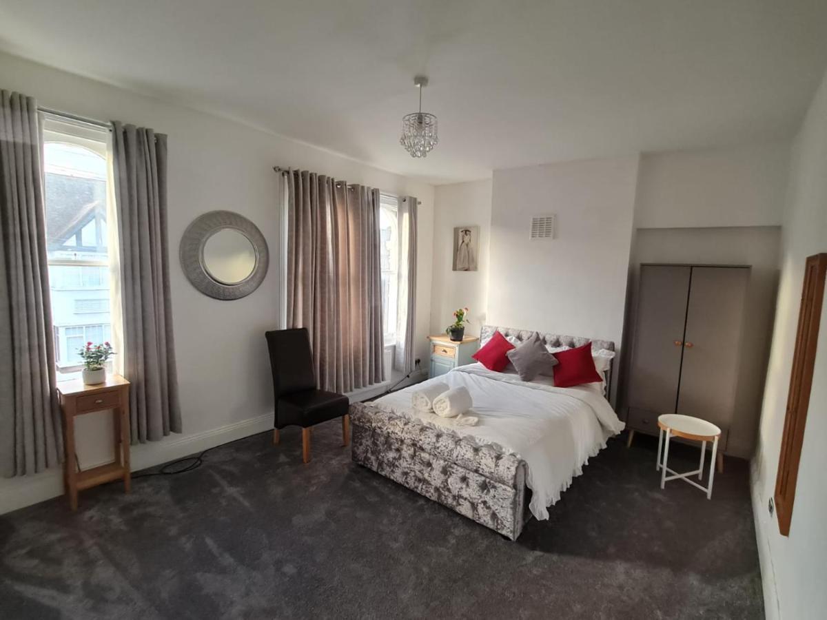3-Bed House In London Self-Contained In Ladywell Villa Exterior foto