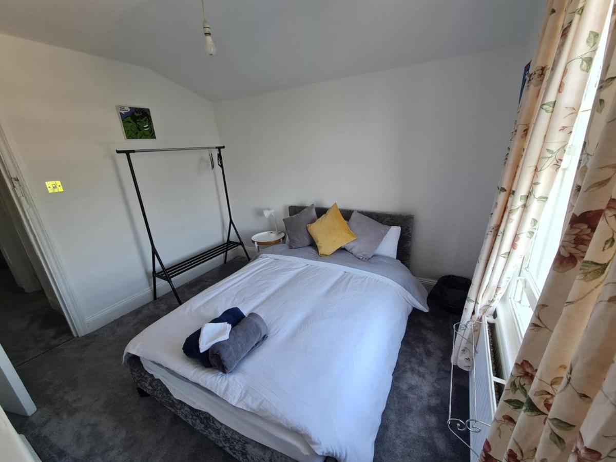 3-Bed House In London Self-Contained In Ladywell Villa Exterior foto