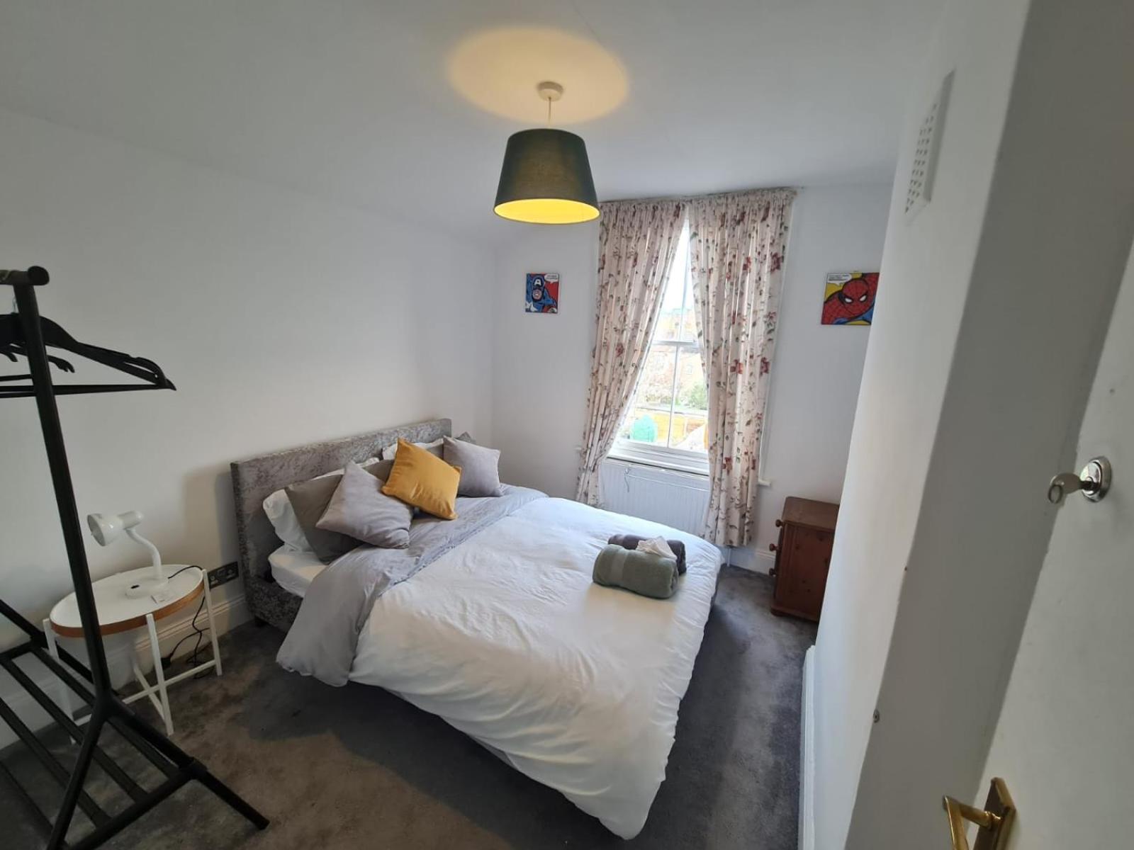 3-Bed House In London Self-Contained In Ladywell Villa Exterior foto