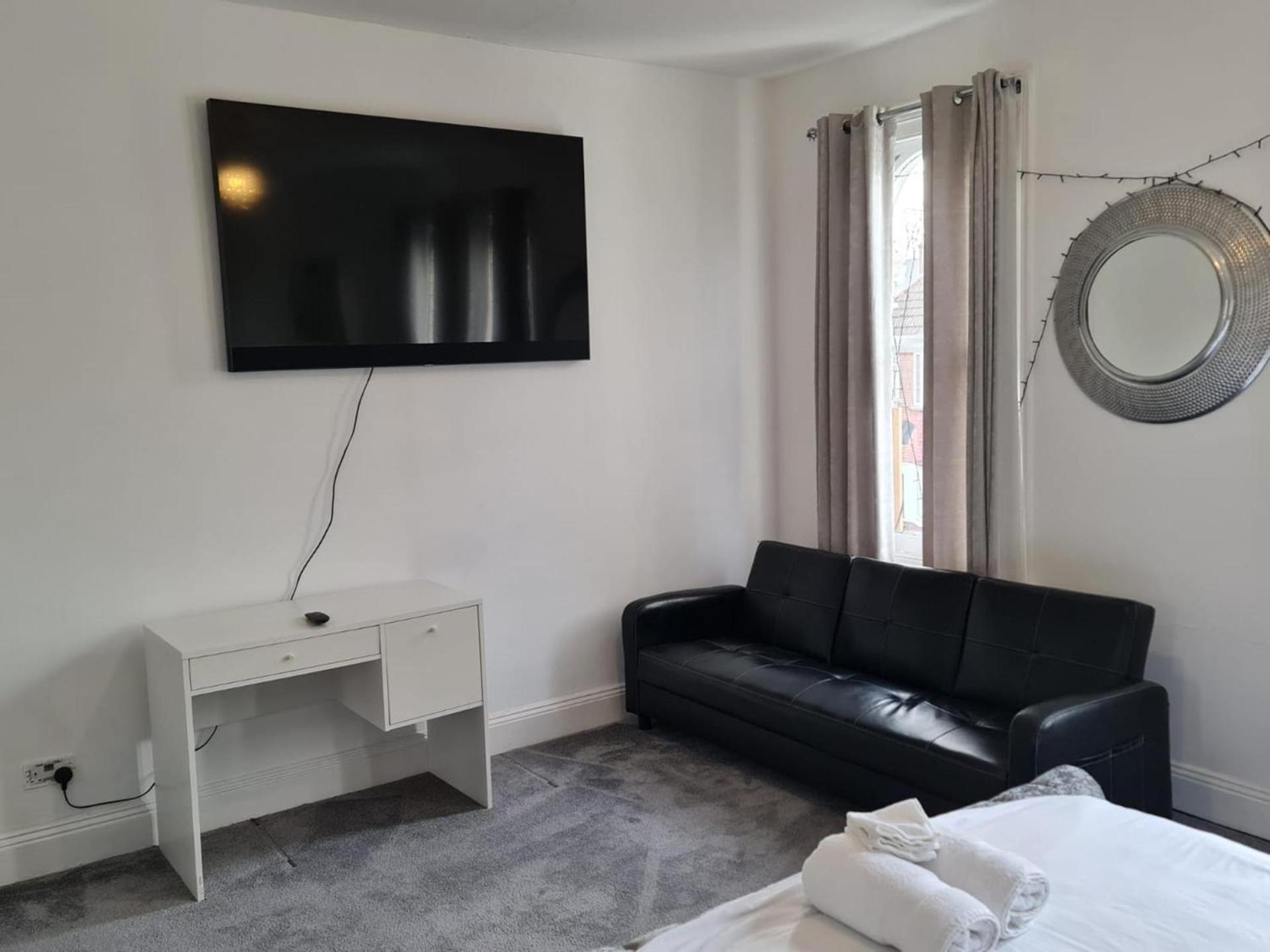 3-Bed House In London Self-Contained In Ladywell Villa Exterior foto