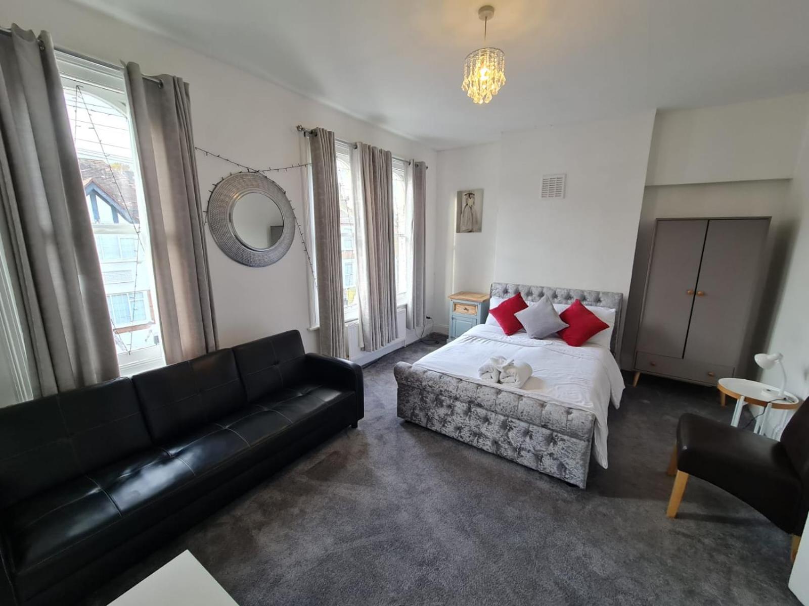 3-Bed House In London Self-Contained In Ladywell Villa Exterior foto